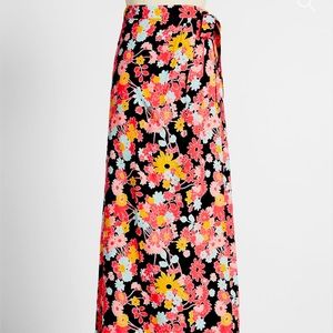 NWT ModCloth A For Efflorescence Wrap Skirt M